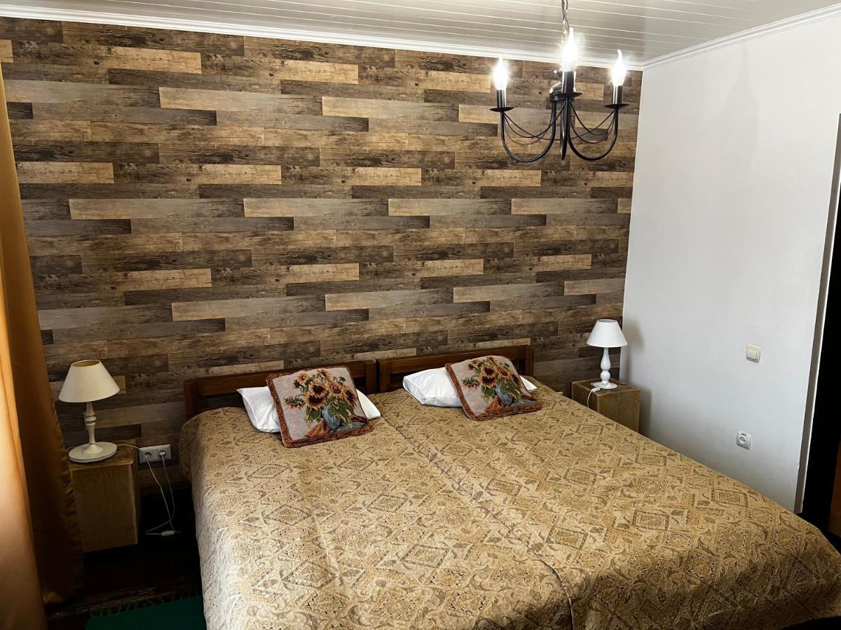 "Дальний Кордон" Hotell Moshchanytsya Exteriör bild
