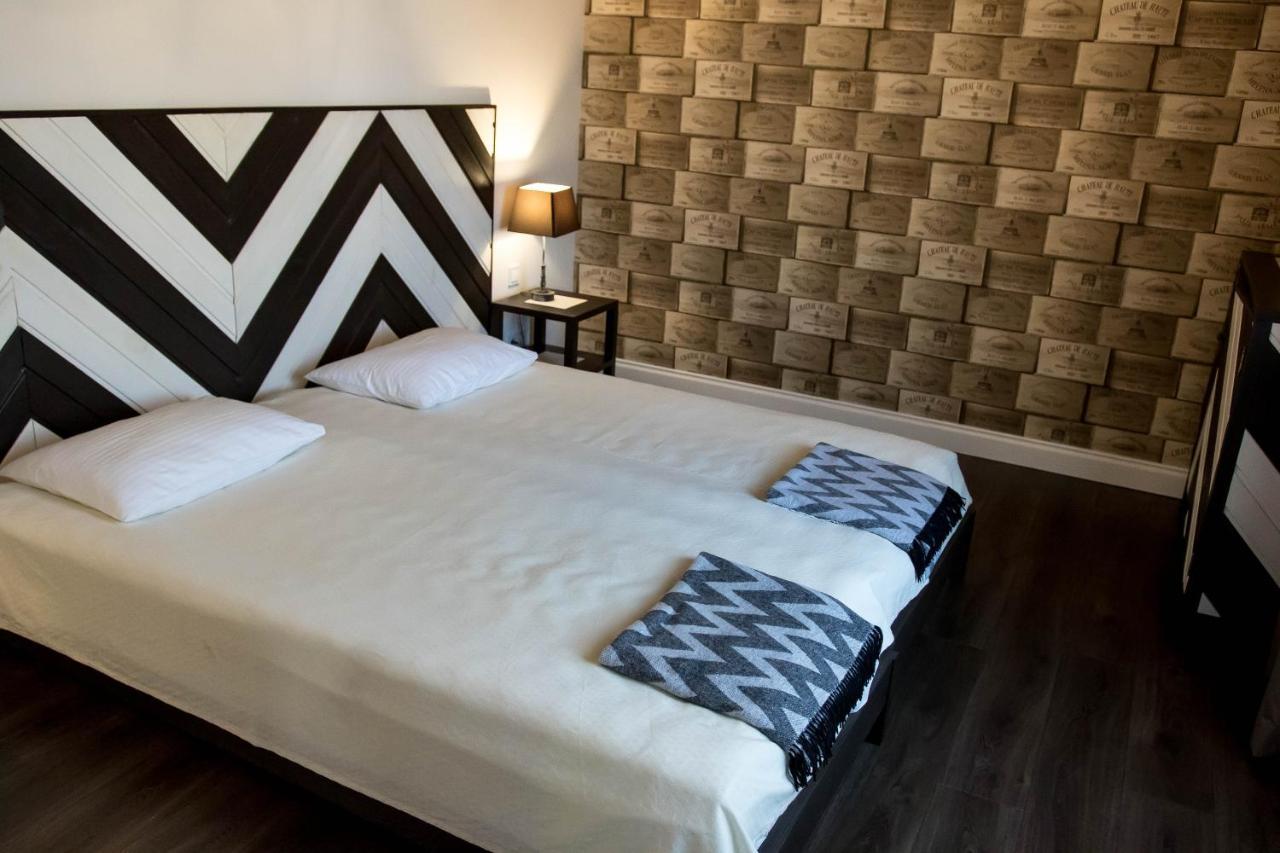 "Дальний Кордон" Hotell Moshchanytsya Exteriör bild